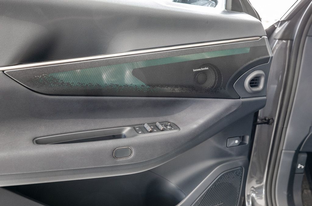 Lynk&Co 08 More ACC SITZBELÜFTUNG PANO MATRIX-LED 360° foto 21