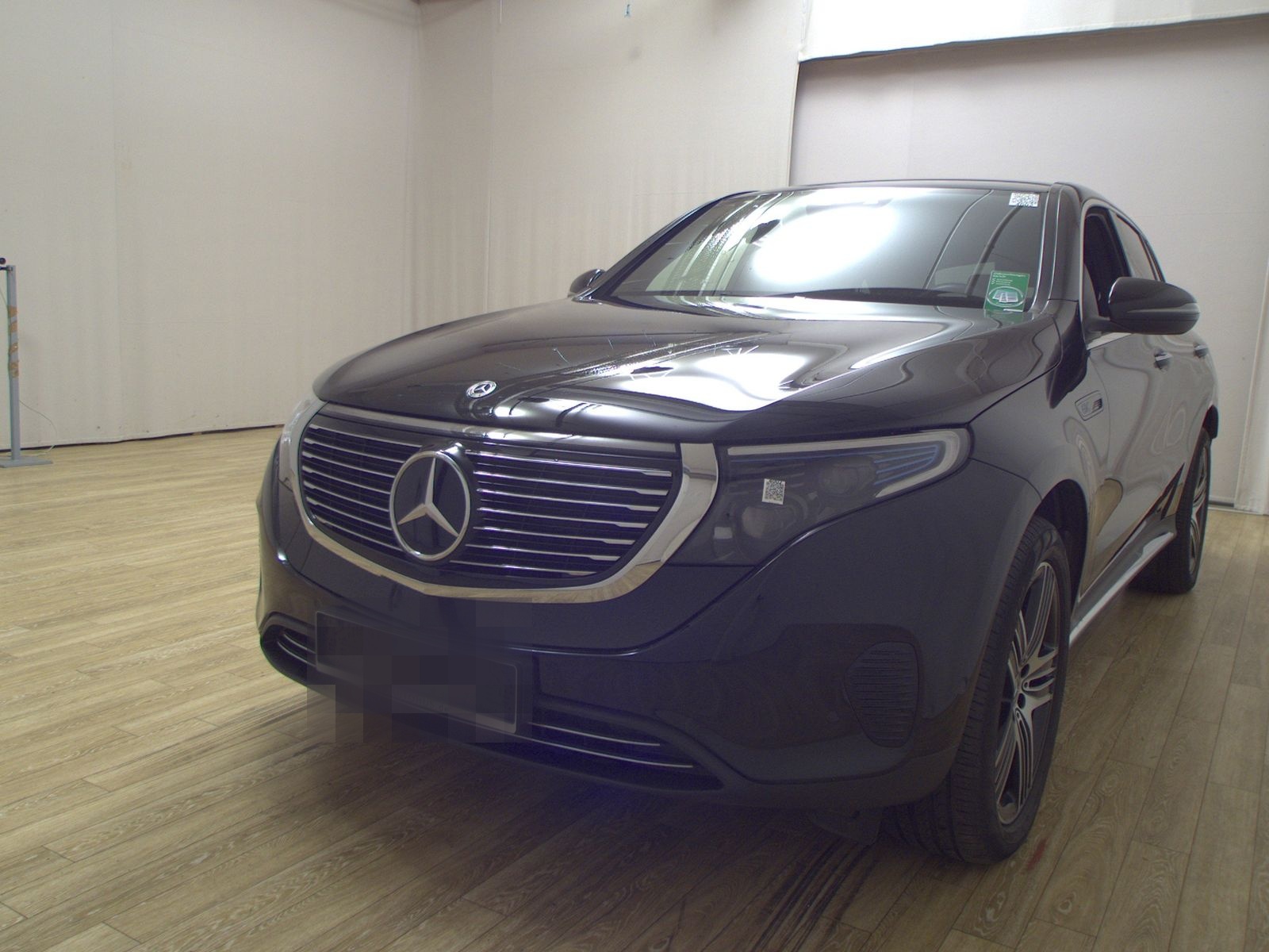 Mercedes-Benz EQC 400 4M Leder Navi MB-LED MBUX Sound RFK foto 2