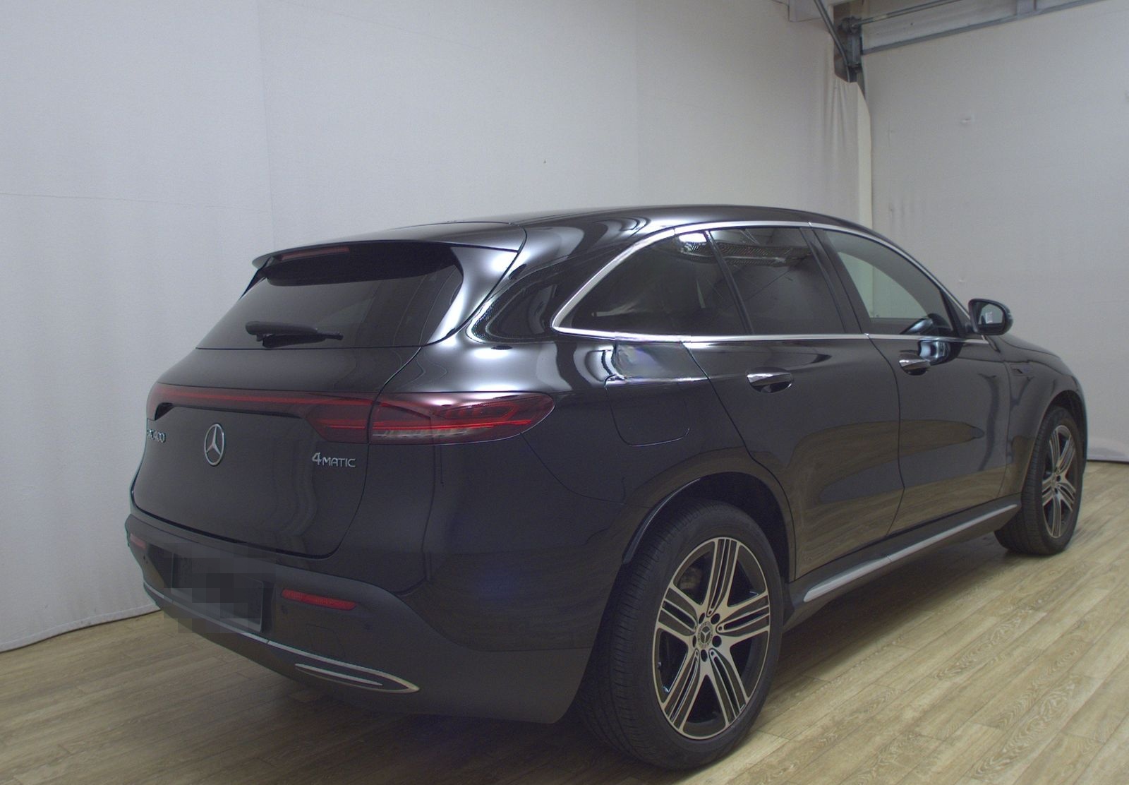 Mercedes-Benz EQC 400 4M Leder Navi MB-LED MBUX Sound RFK foto 4