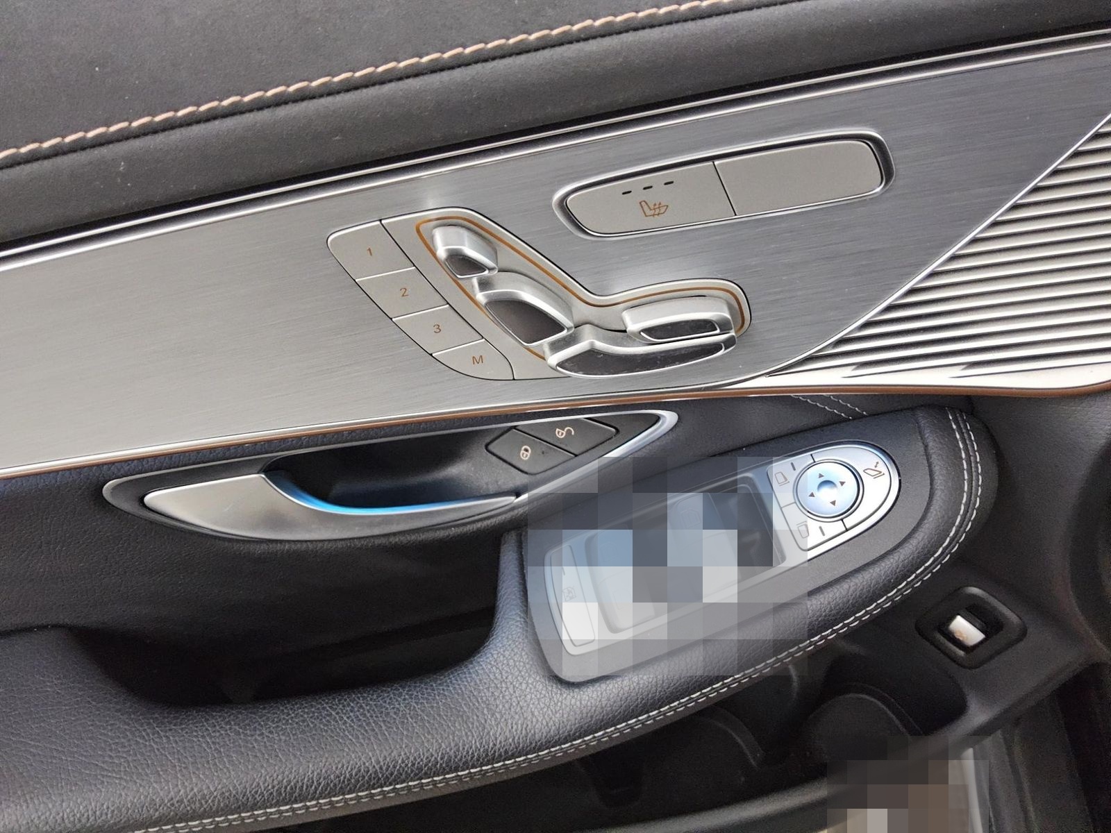 Mercedes-Benz EQC 400 4M Leder Navi MB-LED MBUX Sound RFK foto 10