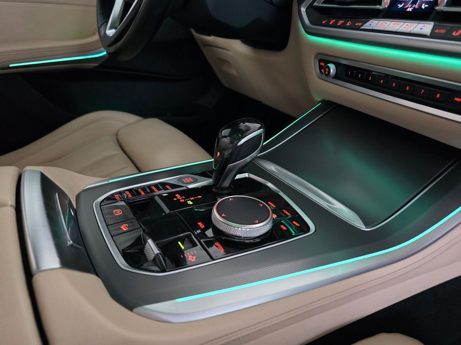BMW X5 xDrive30d xLine 7-Sitzer AHK Live Cockpit foto 18