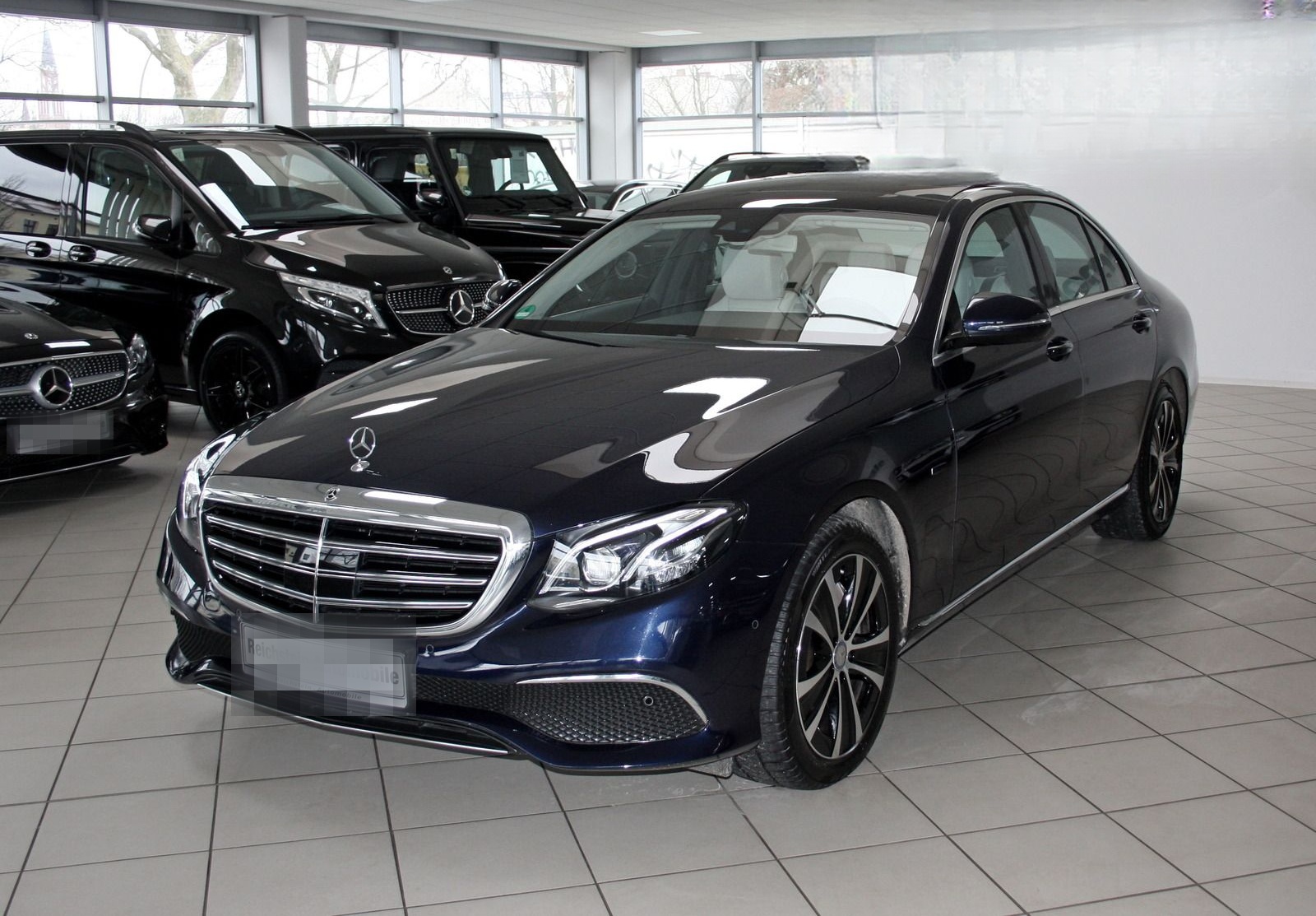 Mercedes-Benz E 300 e PANO TOTW DISTR AIRM MEMORY NETTO 28.500 foto 2