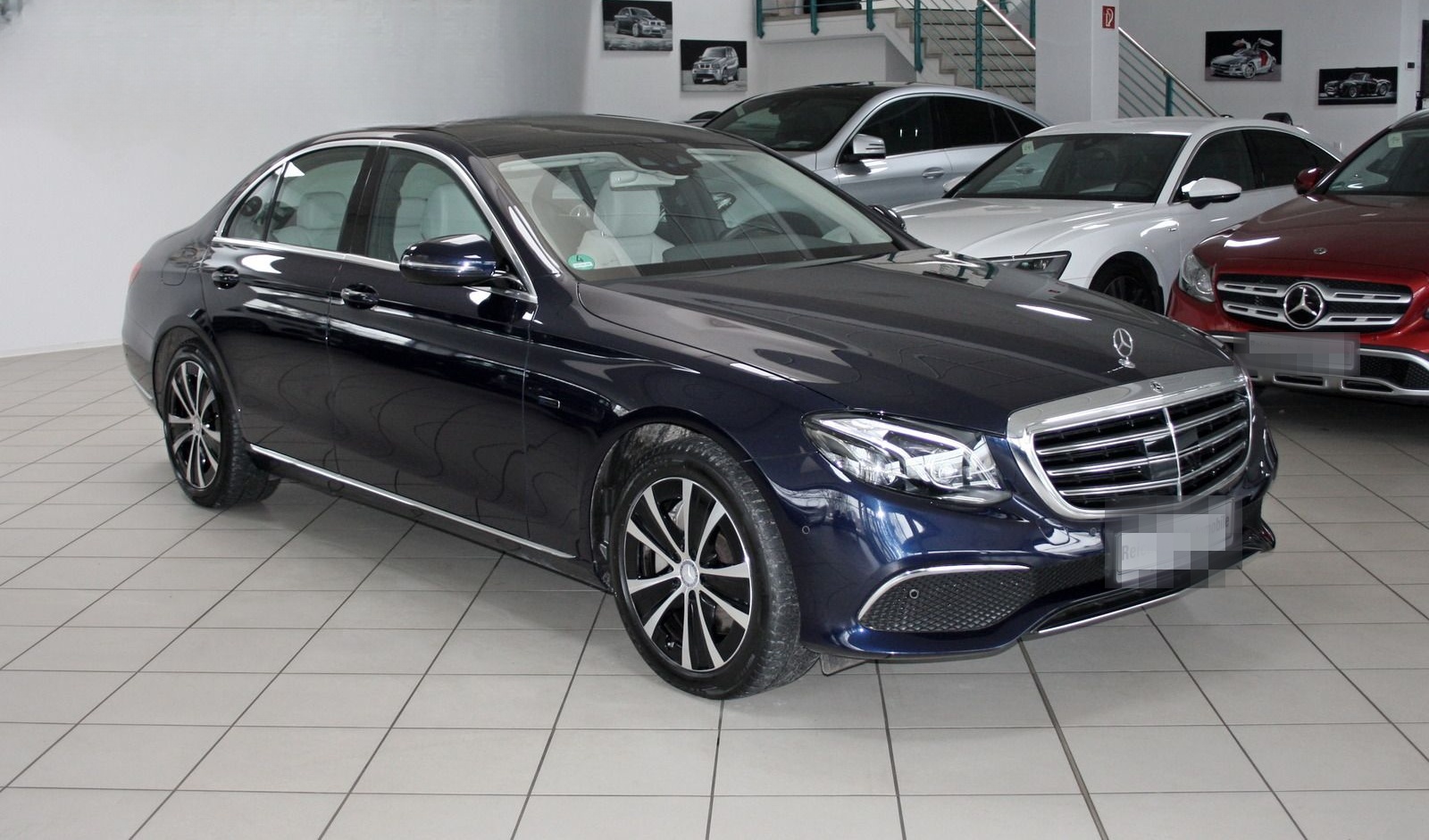 Mercedes-Benz E 300 e PANO TOTW DISTR AIRM MEMORY NETTO 28.500 foto 4