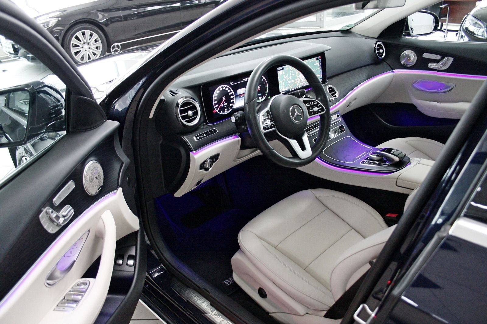 Mercedes-Benz E 300 e PANO TOTW DISTR AIRM MEMORY NETTO 28.500 foto 10