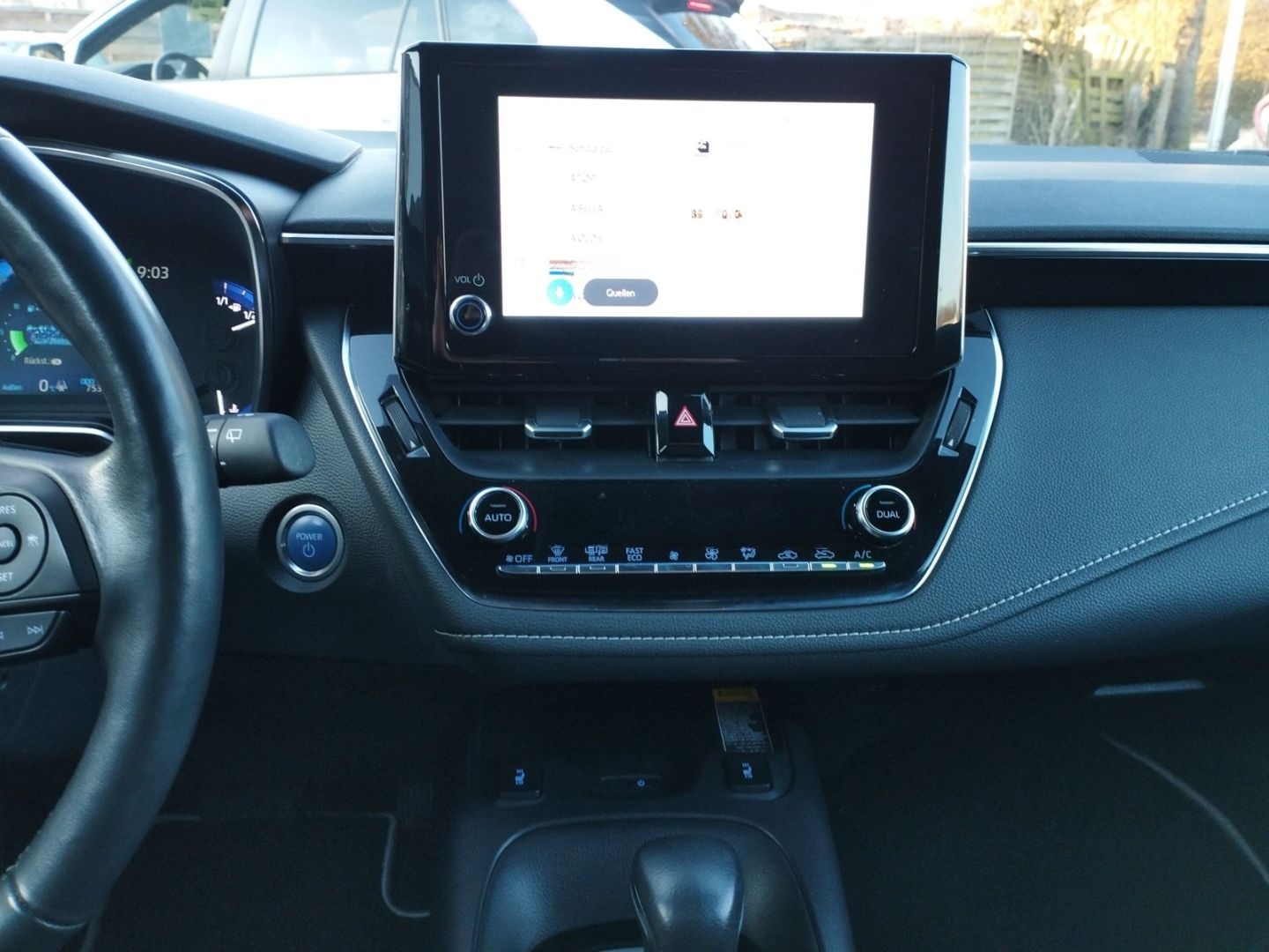Toyota Corolla 1.8 Hybrid Team D NAVI+LED+AppleCarPlay  foto 13