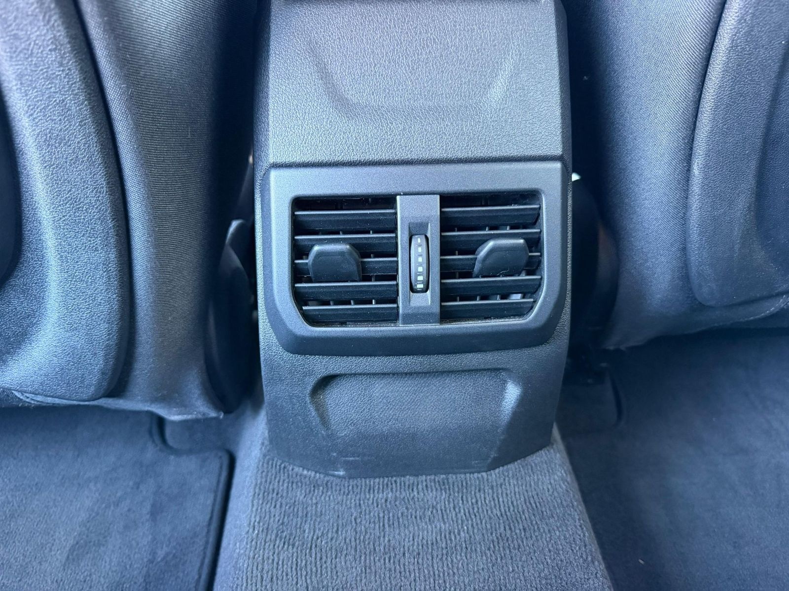 BMW 118 i Limousine Advantage | Automatik | LED foto 19