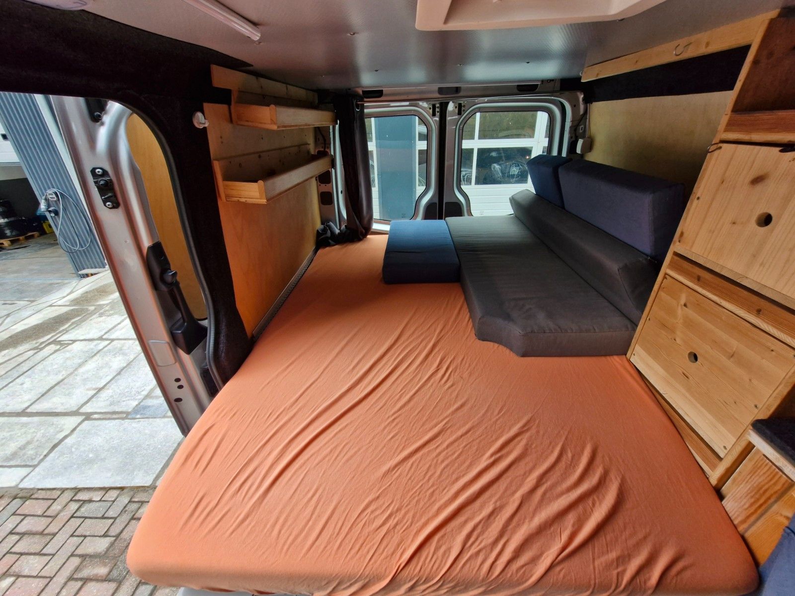 Volkswagen Crafter Wohnmobil 35 Navi Sat Standheizung 82tkm foto 14