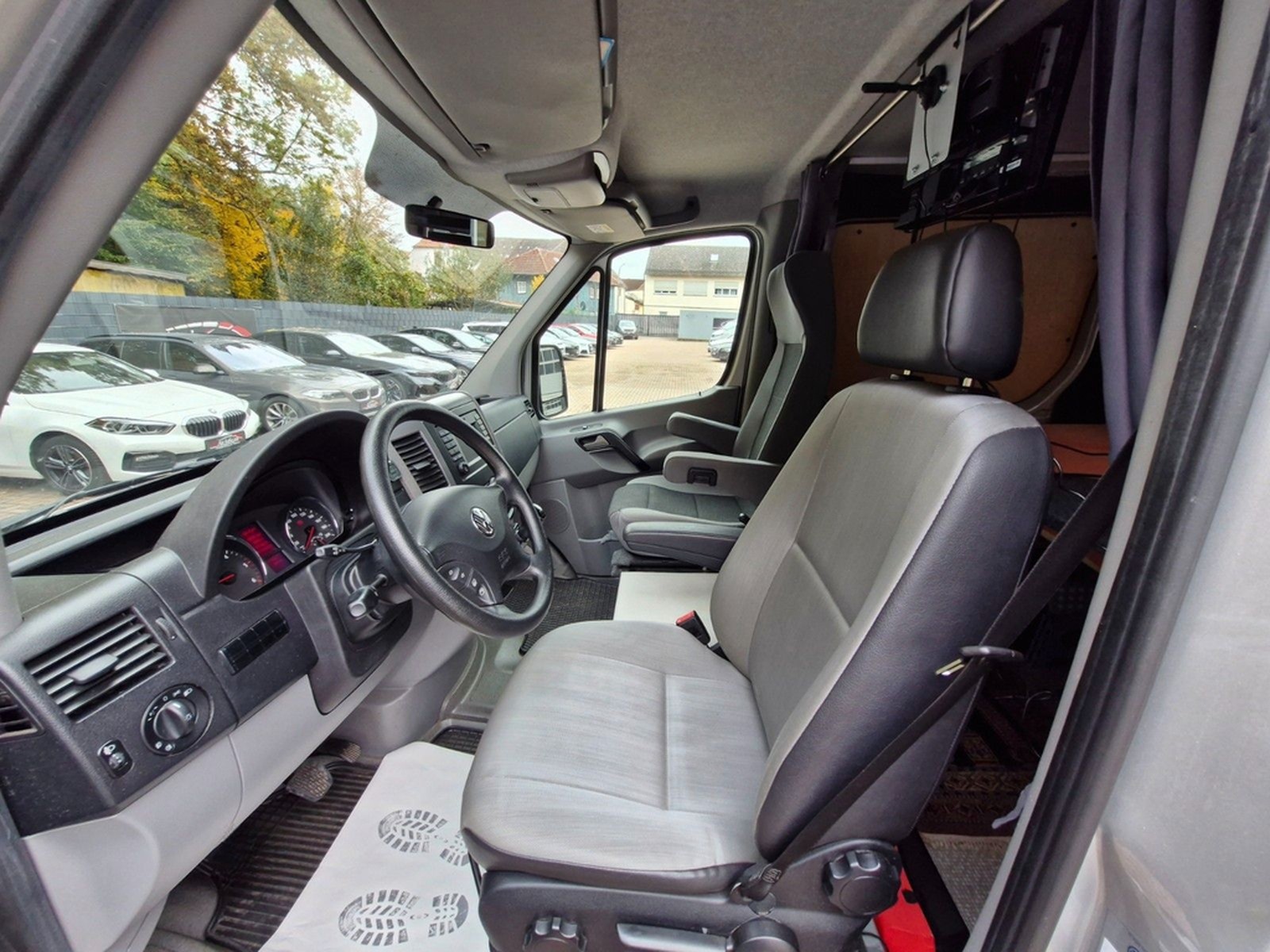 Volkswagen Crafter Wohnmobil 35 Navi Sat Standheizung 82tkm foto 9