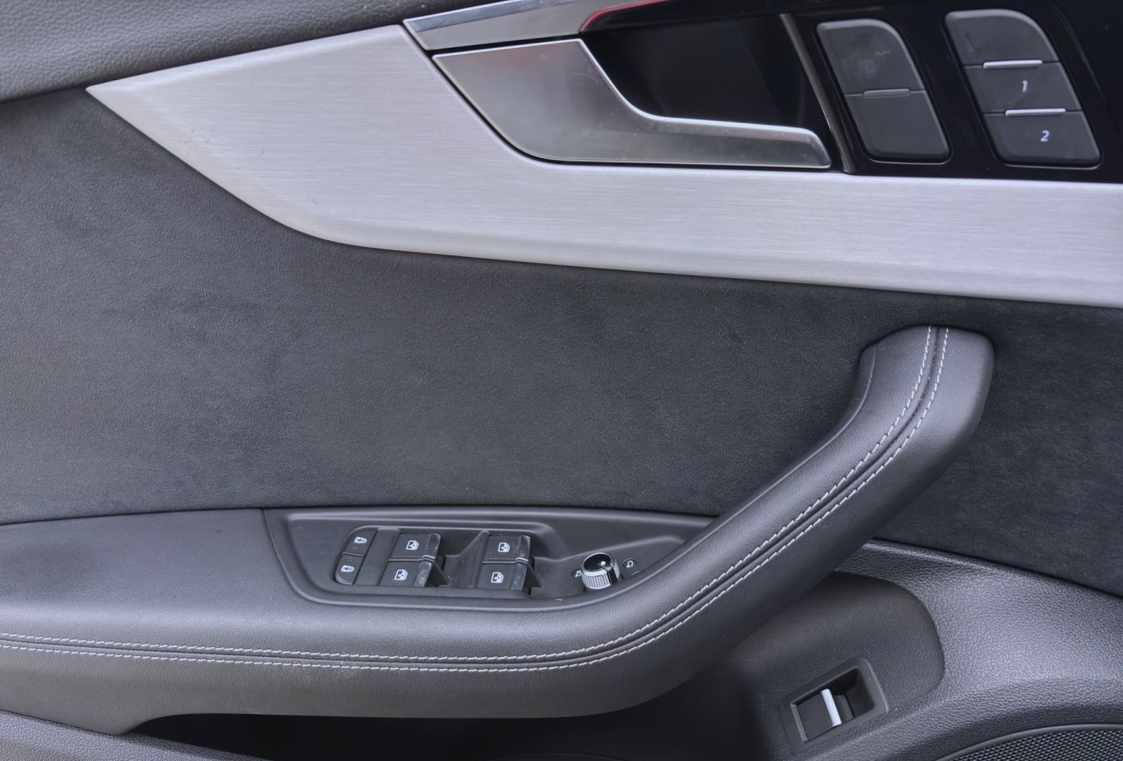 Audi S4 Avant Q AHK MATRIX NAVI KAMERA SITZHZG foto 10