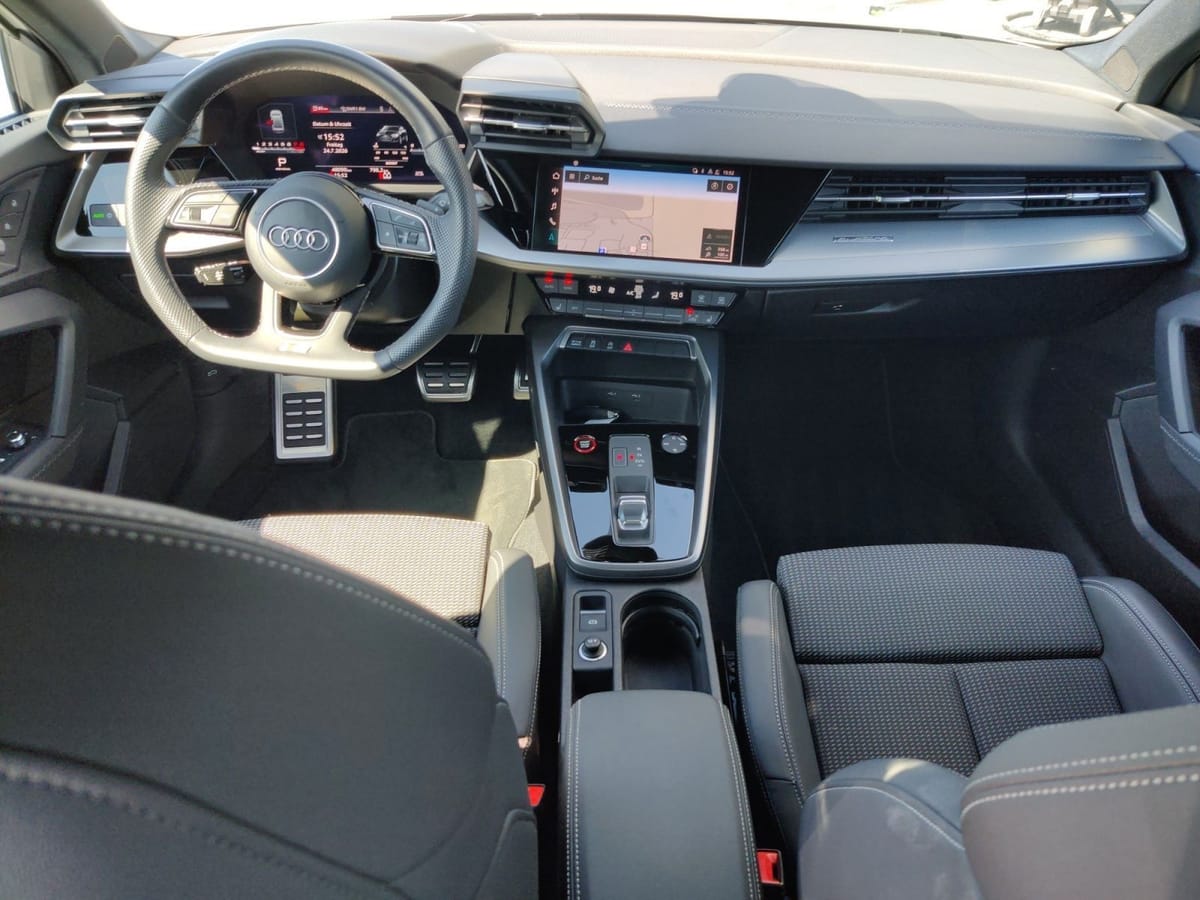 Audi S3 Limousine 2.0 TFSI q. S-Tronic , Optik schwar foto 10