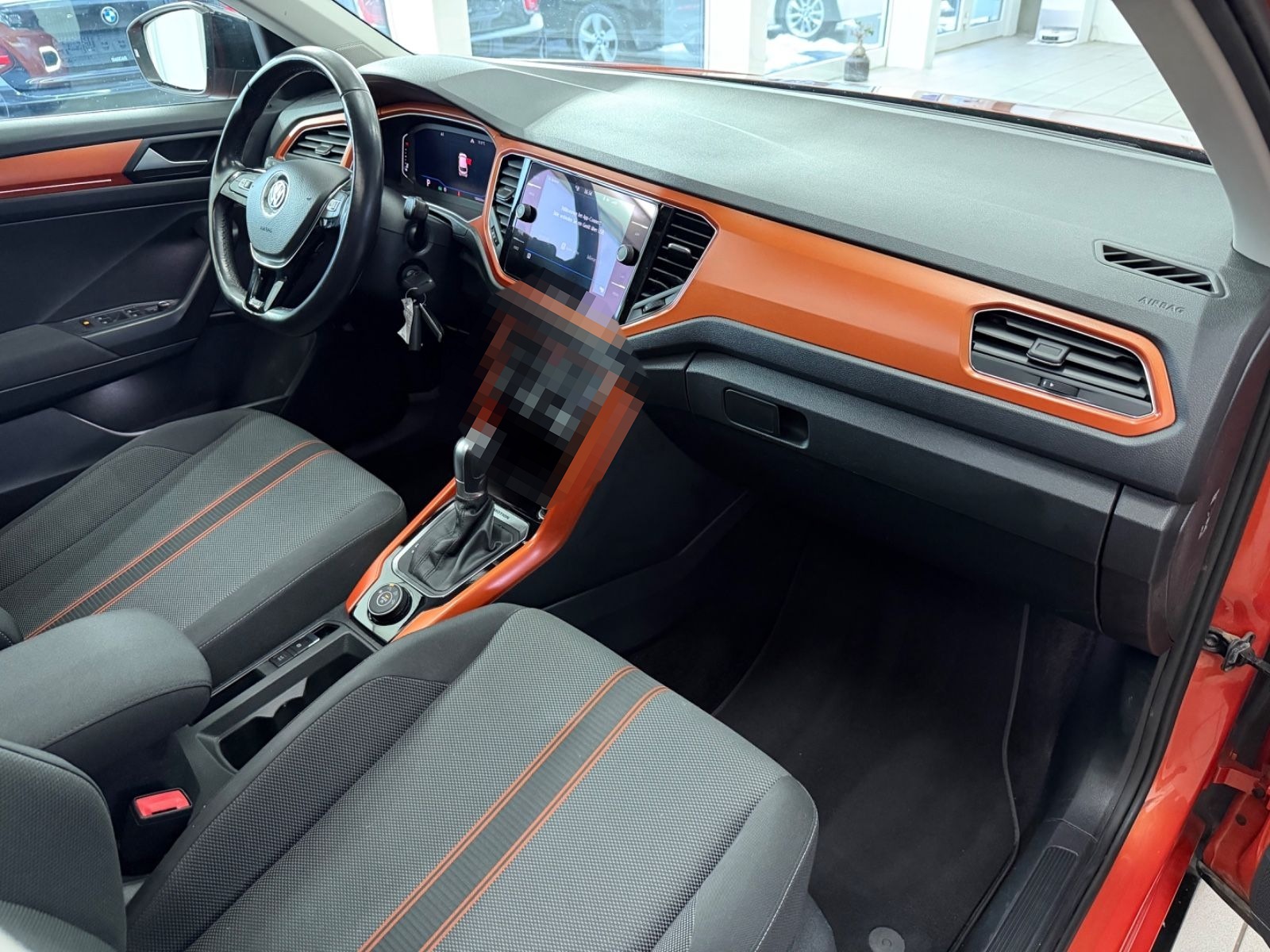 Volkswagen T-Roc 1.5 TSI DSG Style 4Motion Pano LED Navi foto 12