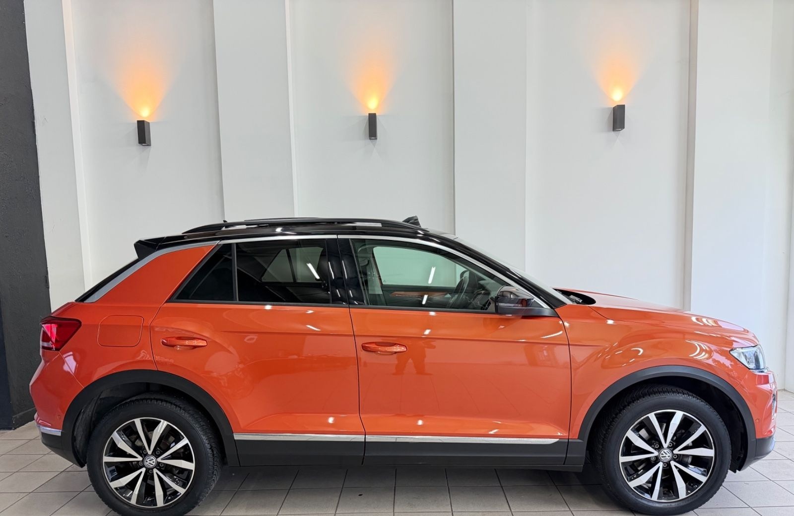 Volkswagen T-Roc 1.5 TSI DSG Style 4Motion Pano LED Navi foto 6