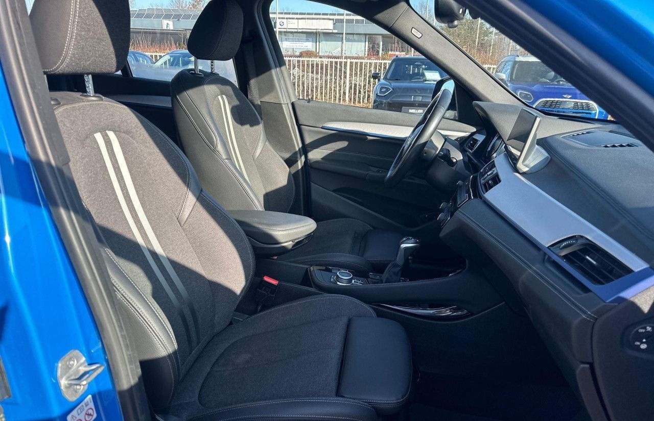 BMW X1 xDrive25e M Sport AdapLED,ACC,HUD,AHK,DA+,RFK foto 11
