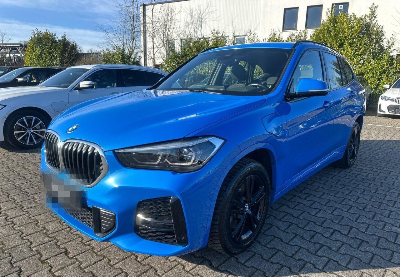BMW X1 xDrive25e M Sport AdapLED,ACC,HUD,AHK,DA+,RFK foto 3