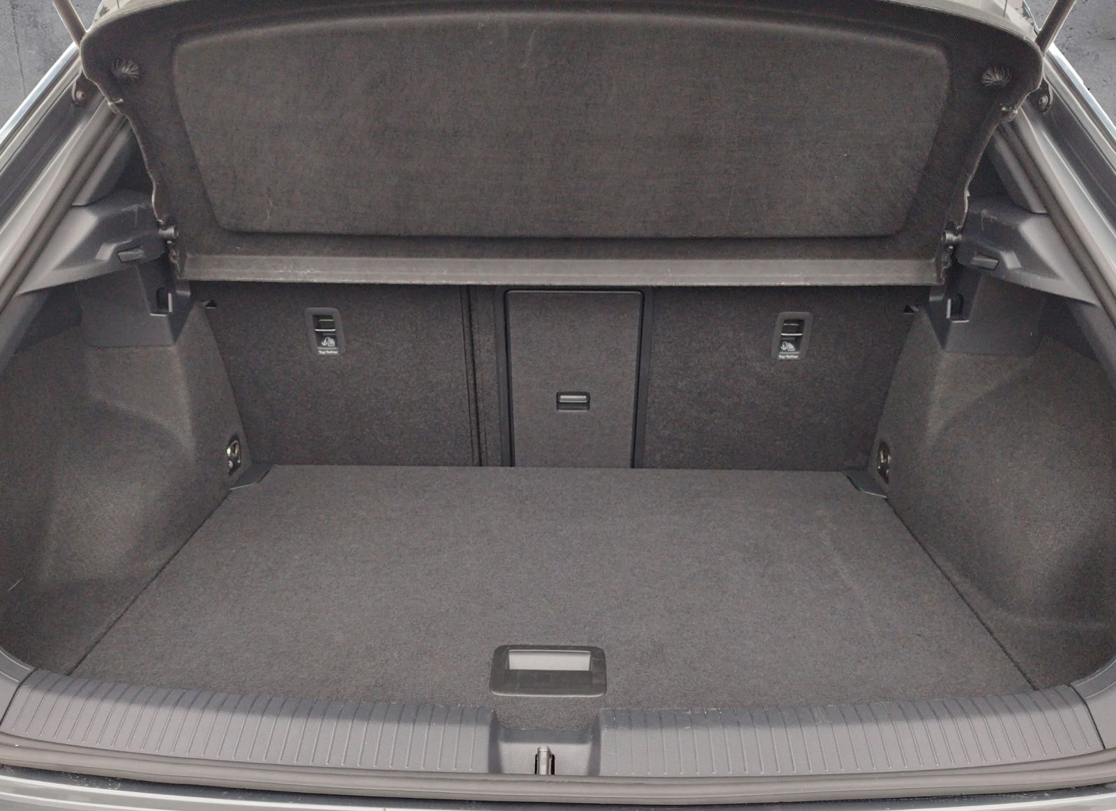 Volkswagen T-Roc 1.0 TSI R-LINE/LED+/ERGOACTIVE/RFK/NAV foto 12