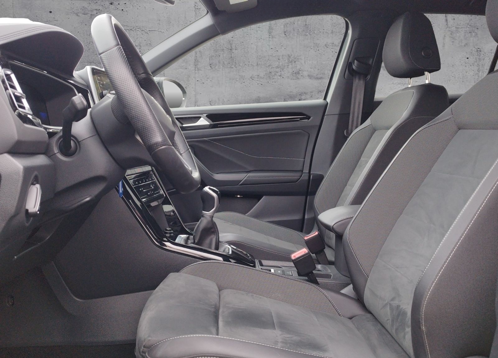 Volkswagen T-Roc 1.0 TSI R-LINE/LED+/ERGOACTIVE/RFK/NAV foto 6