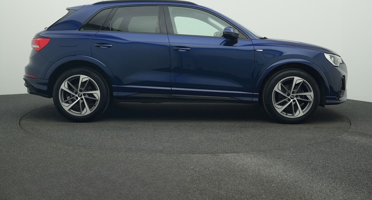Audi Q3 35 TFSI S-tronic s-line 5.-J.-GAR AHK foto 8