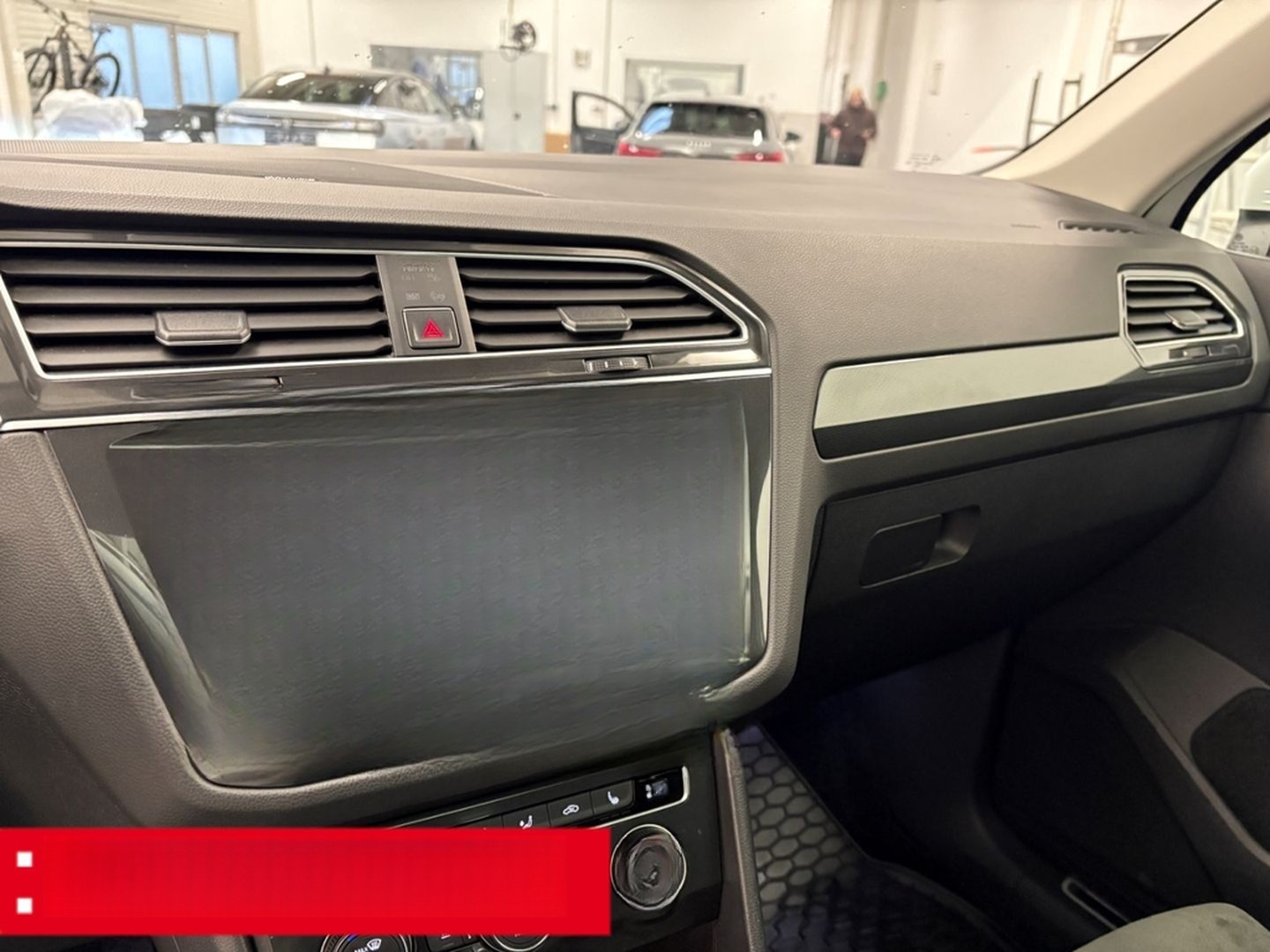 Volkswagen Tiguan 4Mo 2.0 TDI DSG Highline 19 LED PANO AREA foto 14