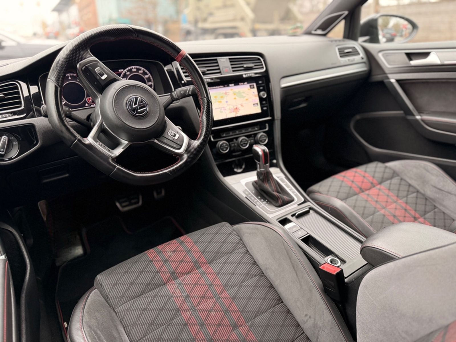 Volkswagen Golf VII Lim. GTI TCR/LEDER/ACC/NAVI/DYNAUDIO foto 25