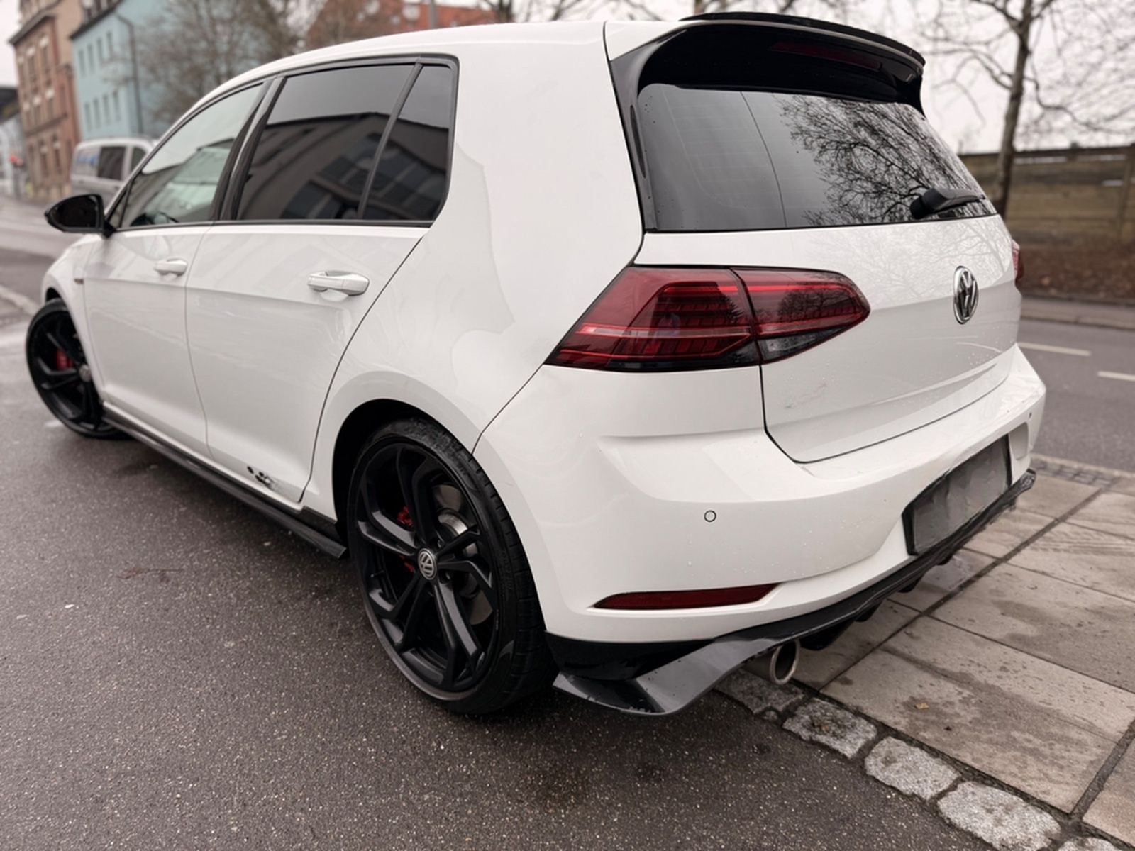 Volkswagen Golf VII Lim. GTI TCR/LEDER/ACC/NAVI/DYNAUDIO foto 6