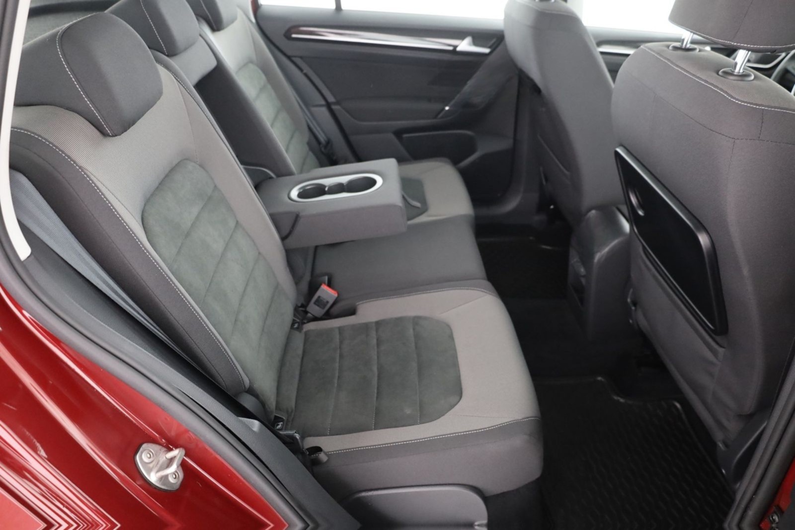 Volkswagen Golf VII Sportsvan 1.5 TSI DSG Highline LED ACC foto 24