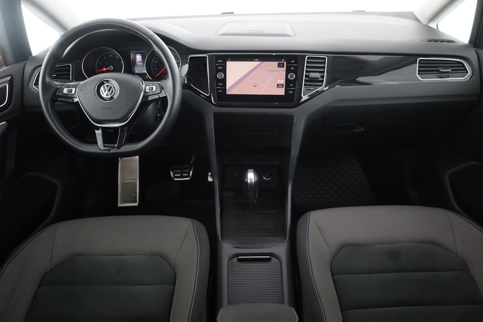 Volkswagen Golf VII Sportsvan 1.5 TSI DSG Highline LED ACC foto 9