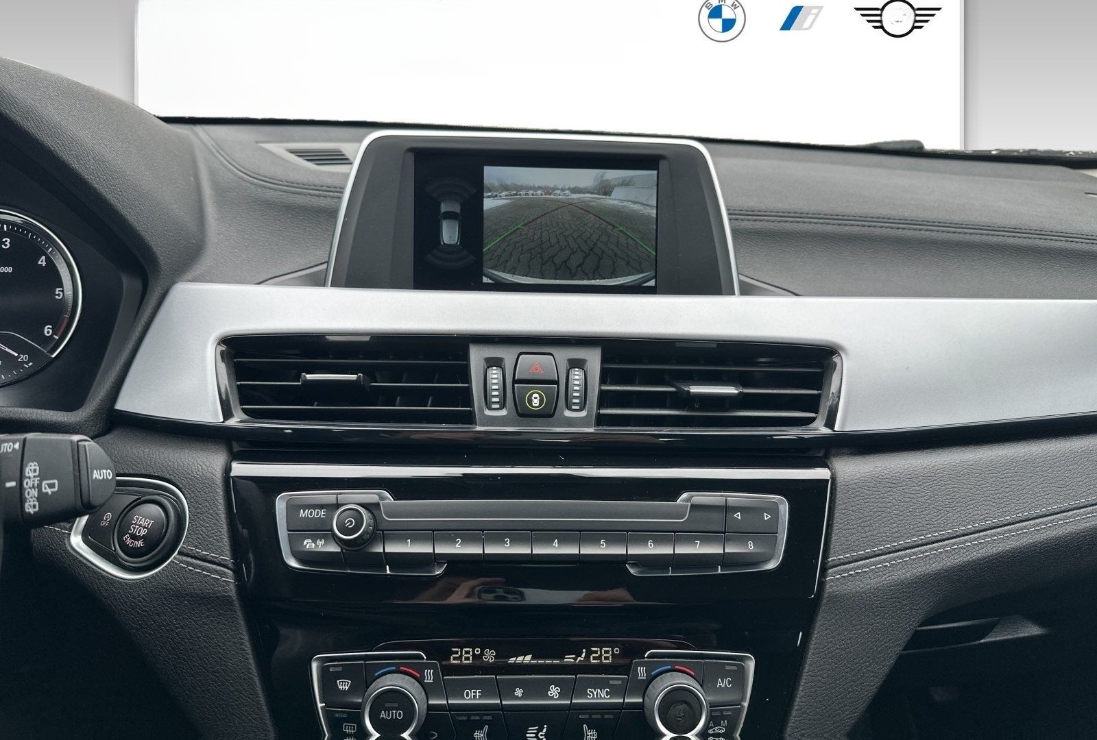 BMW X2 sDrive18d Advantage LED DAB PDC Shz foto 9