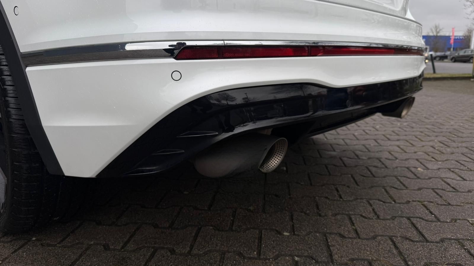 Volkswagen Tiguan R 4Motion*AHK-PANO-H&K-AKRAPOVIC-21 ZOLL* foto 12
