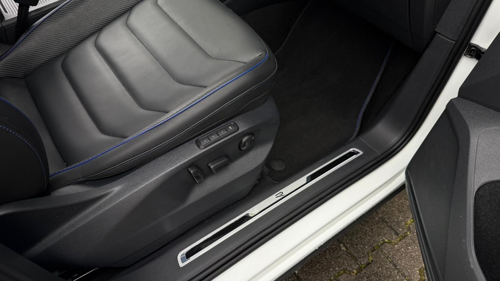 Volkswagen Tiguan R 4Motion*AHK-PANO-H&K-AKRAPOVIC-21 ZOLL* foto 19