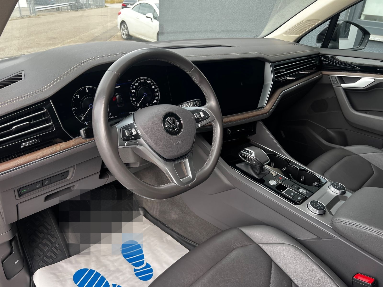 Volkswagen Touareg Atmosphere 4Motion 3.0 V6 TDI/R-line foto 8