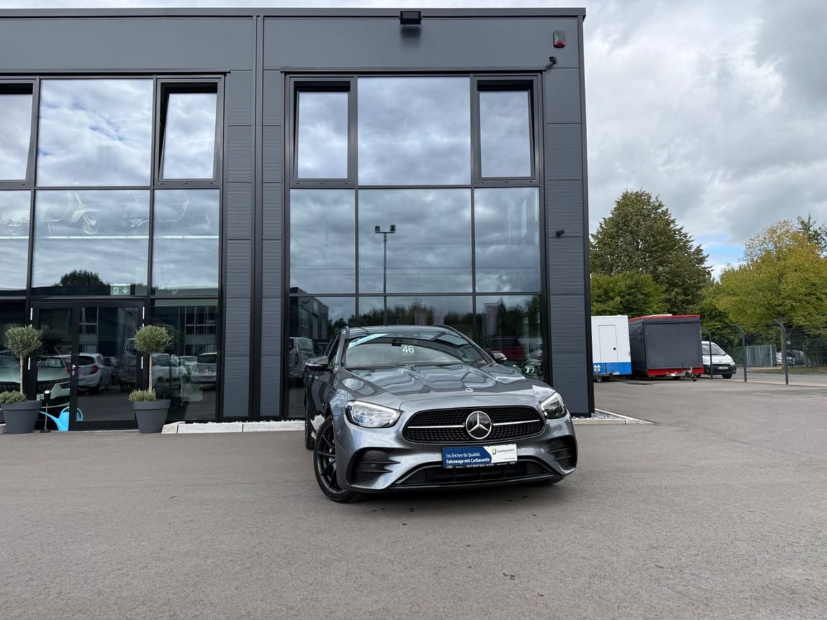 Mercedes-Benz E 220 E T Night Edition AMG ACC LED NAVI CAM PDC foto 2
