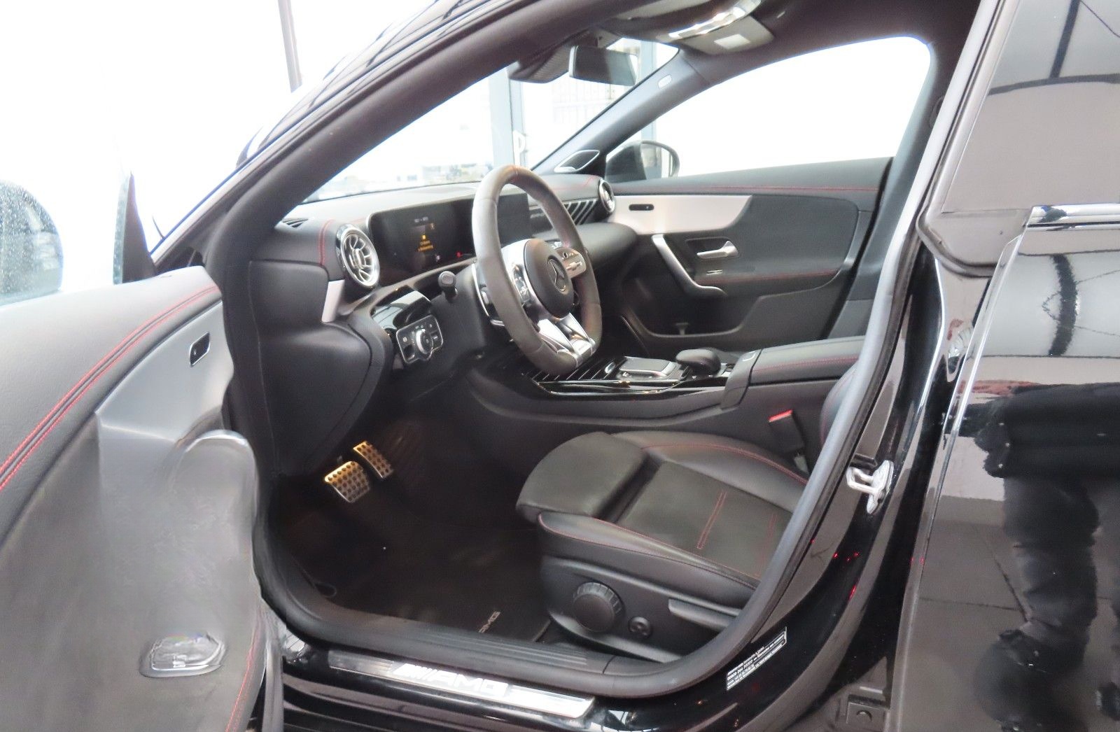 Mercedes-Benz CLA 45 AMG 4Matic+ Coupe Night Paket foto 7