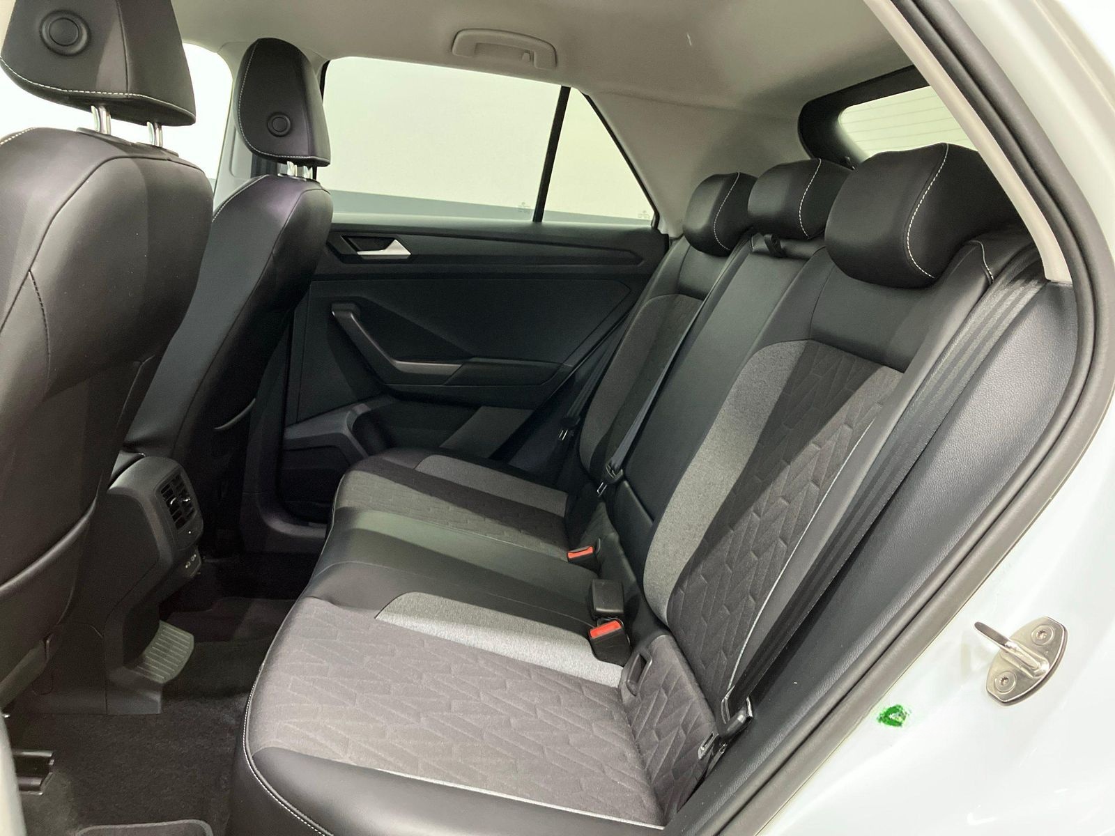Volkswagen T-Roc Goal 1.0 TSI ACC Navi LED Side Assist foto 10