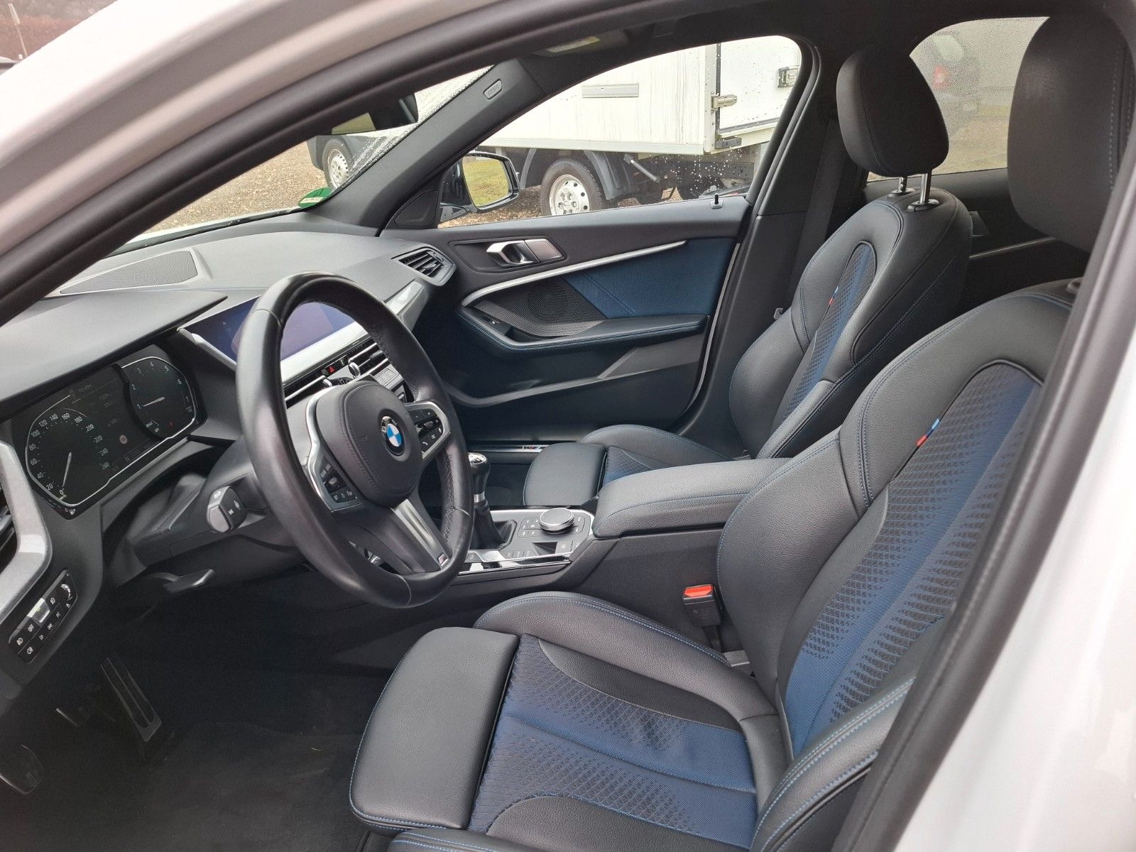 BMW 118 1 Limousine 118 i M Sport/LED/ALU/TOP foto 6