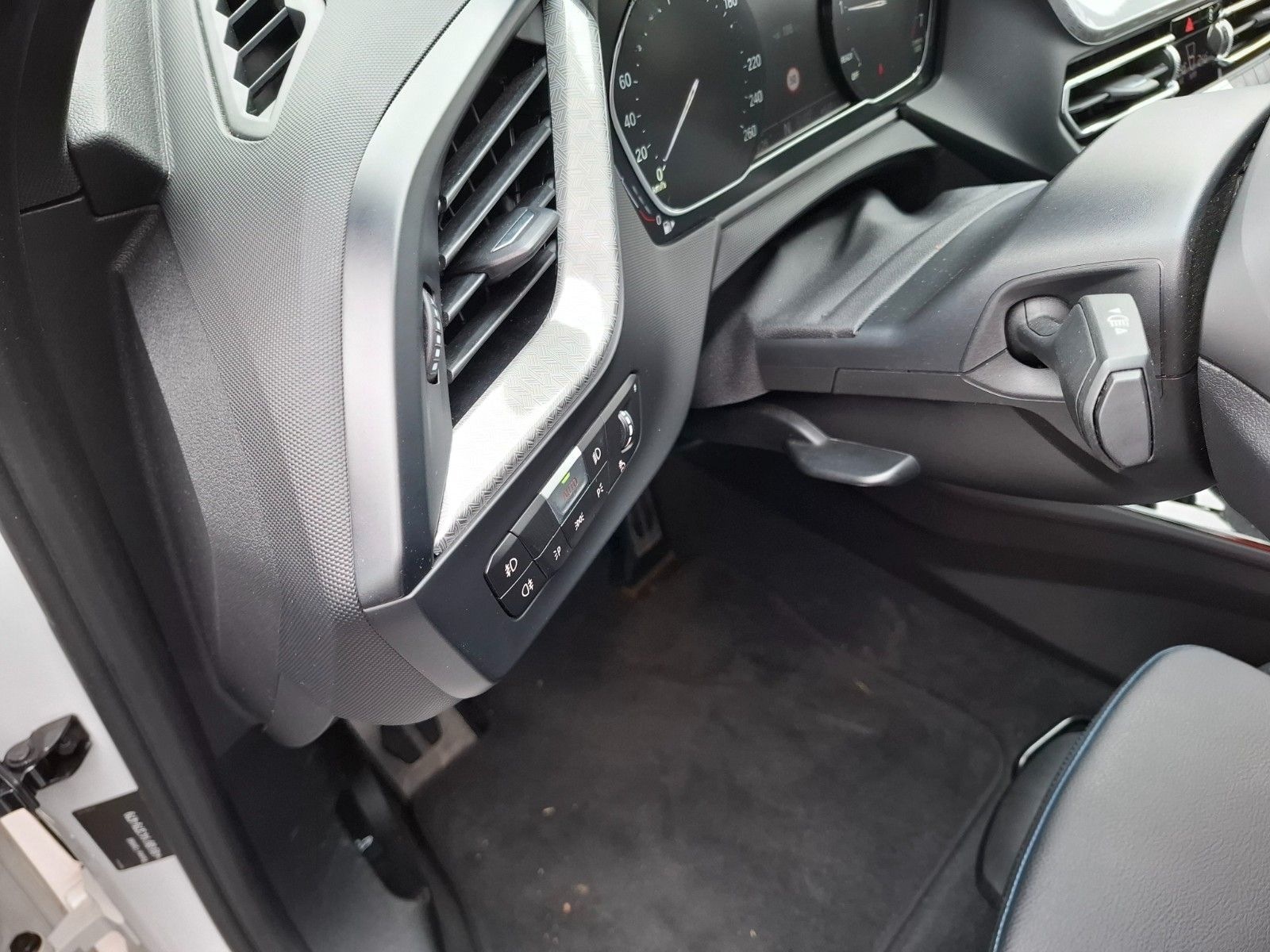 BMW 118 1 Limousine 118 i M Sport/LED/ALU/TOP foto 9