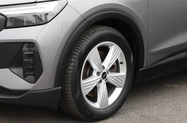 Audi Q4 e-tron 40 ACC AHK Navi+ Sports. LM19 foto 14