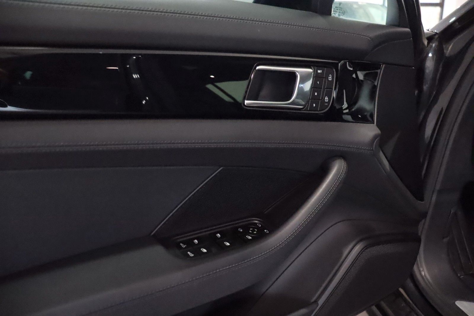 Porsche Panamera 4 Pano*ACC*KAM*1-Hand*Luft foto 11