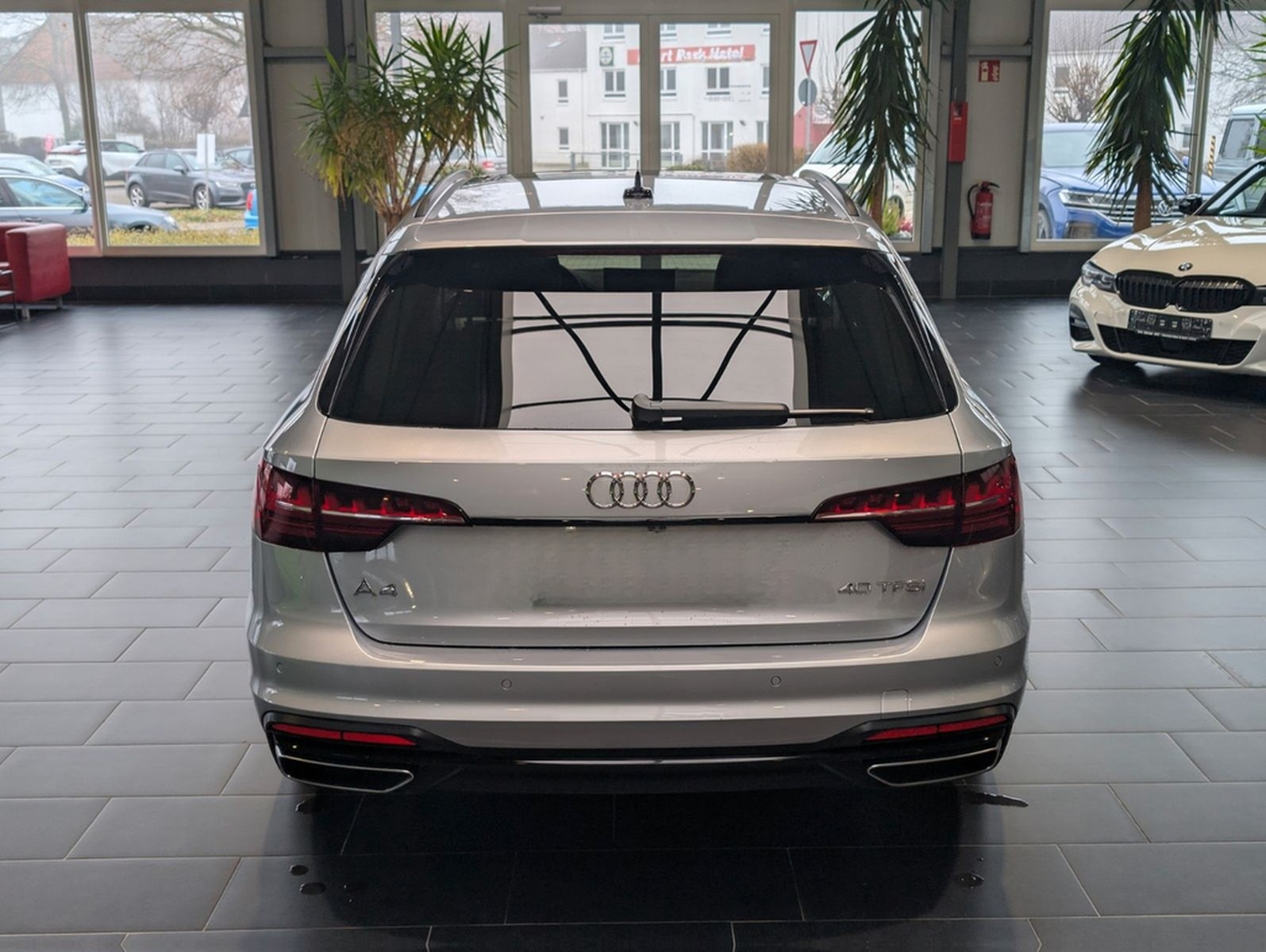 Audi A4 Avant 40 TFSI S tronic advanced 8-fach foto 4