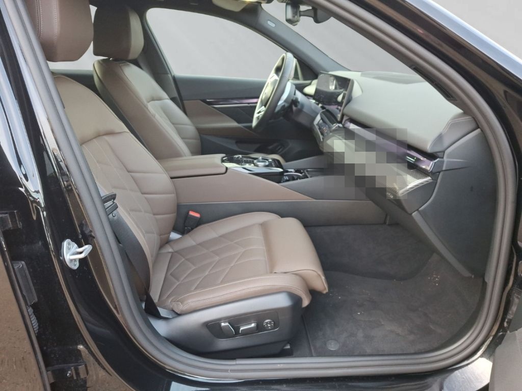 BMW 520 d xDrive M Sport ACC 360 Kamera e-Sitze HUD foto 13