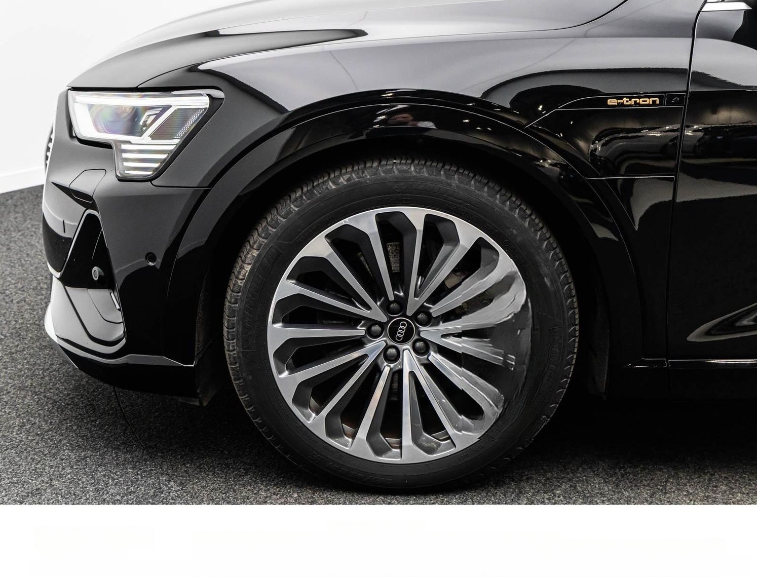 Audi E-TRON 55 Q S LINE/21Z./MATRIX/ACC/CARPLAY/360° foto 13