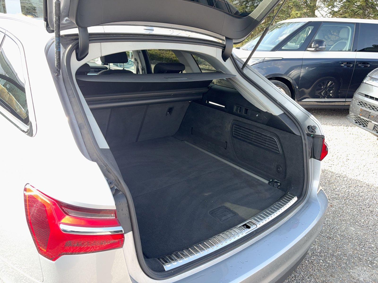Audi A6 Avant TDI quattro S tronic Gewerbe/Exp ACC foto 16
