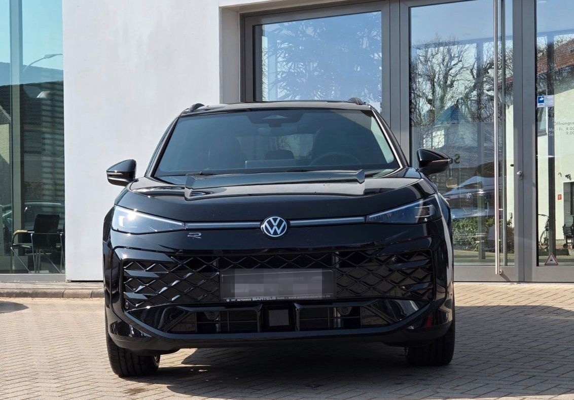 Volkswagen T-Roc 1.5 eTSI Black Style R-Line DSG AHK/ Pano foto 2