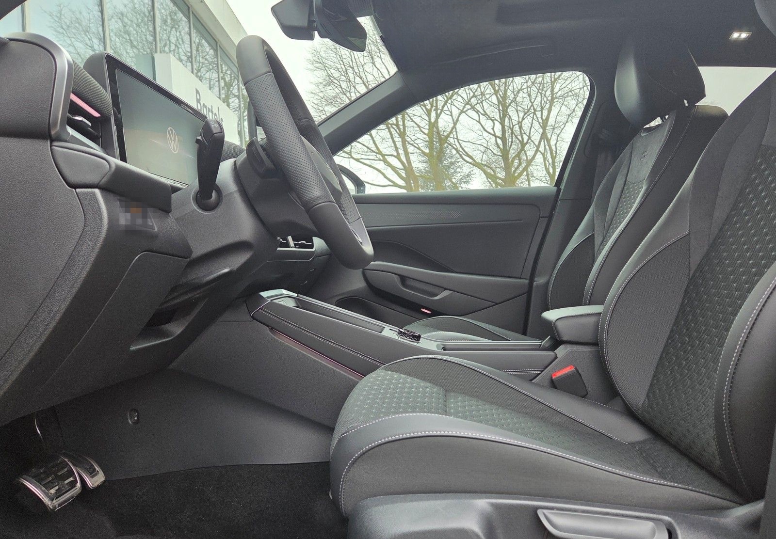 Volkswagen T-Roc 1.5 eTSI Black Style R-Line DSG AHK/ Pano foto 11