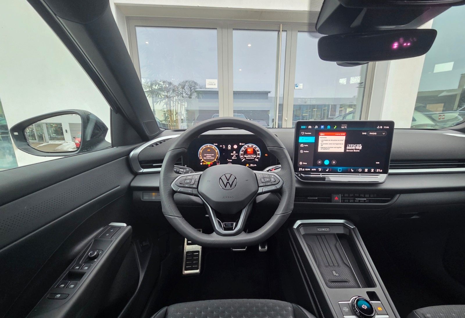 Volkswagen T-Roc 1.5 eTSI Black Style R-Line DSG AHK/ Pano foto 14