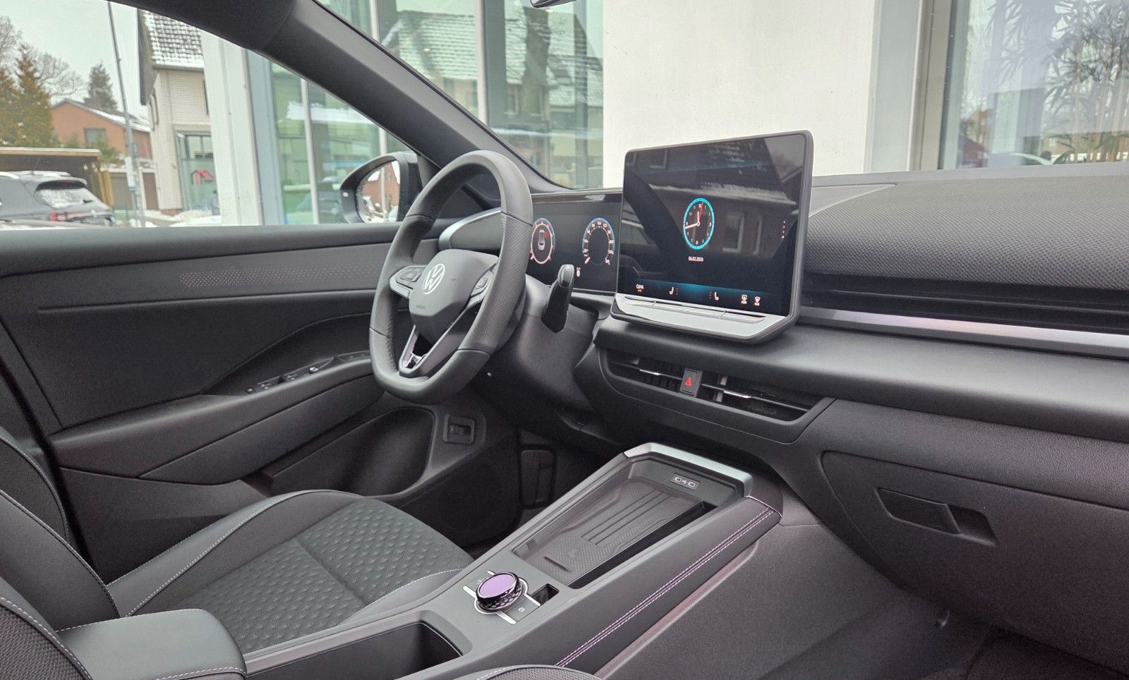 Volkswagen T-Roc 1.5 eTSI Black Style R-Line DSG AHK/ Pano foto 8