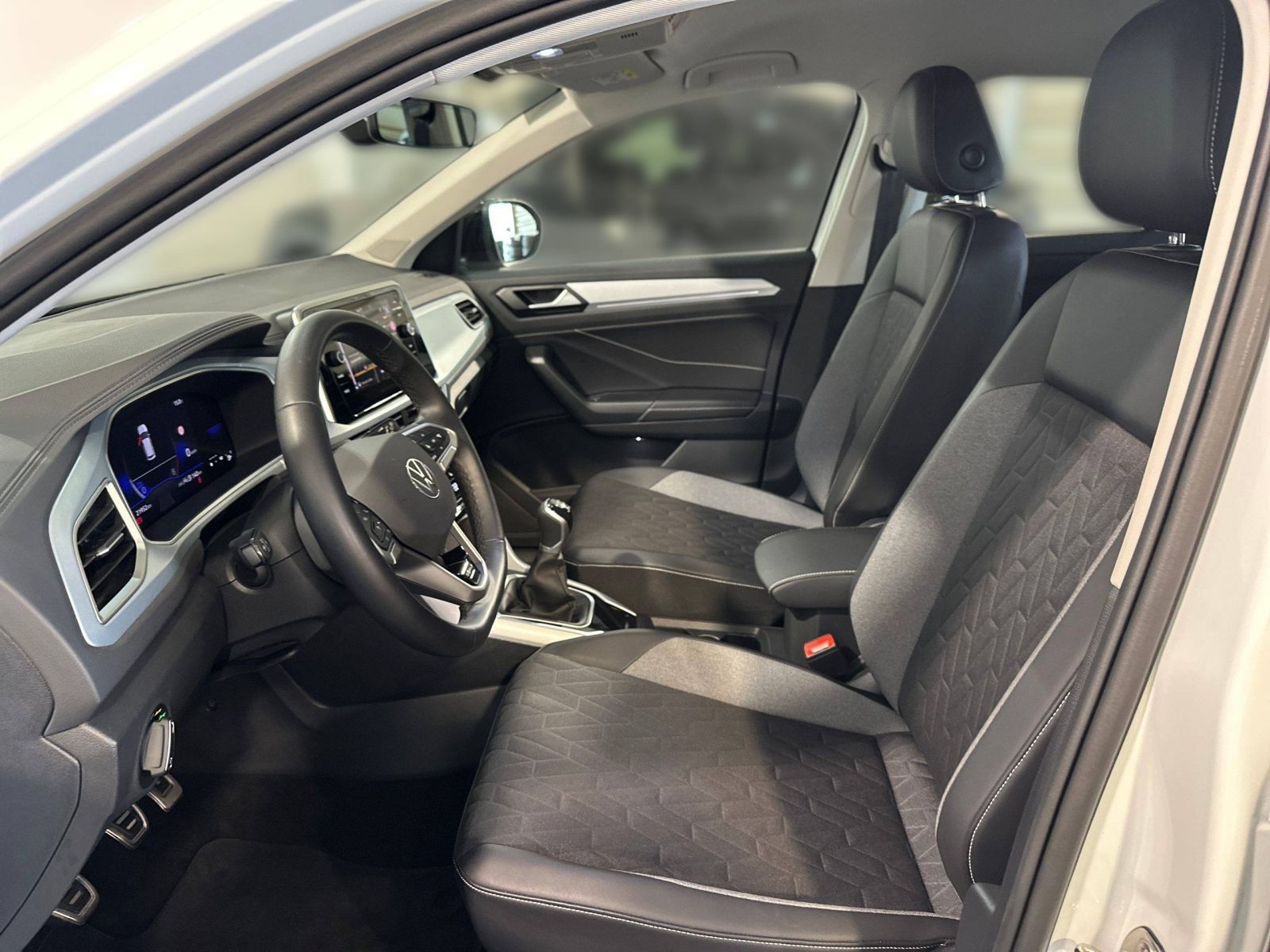 Volkswagen T-Roc 1.0 TSI GOAL LED+NAVI+ACC+PDC+ALU+SITZHZG foto 9