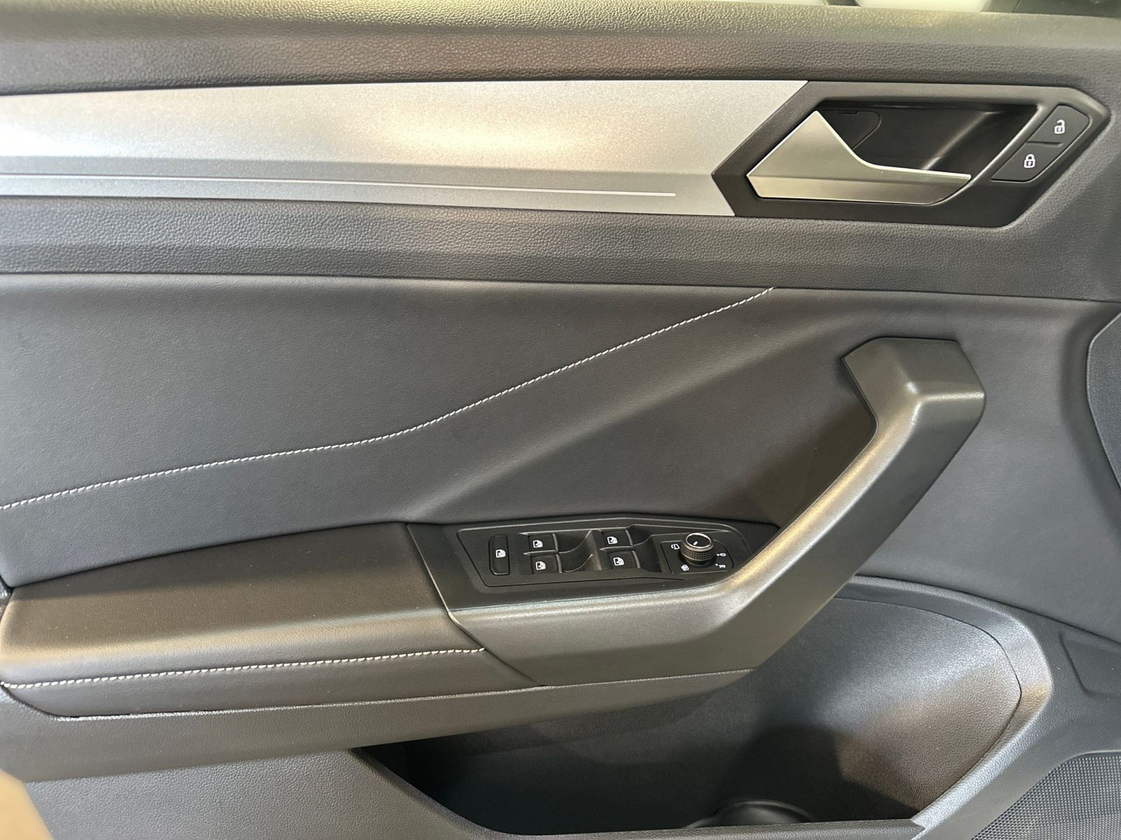 Volkswagen T-Roc 1.0 TSI GOAL LED+NAVI+ACC+PDC+ALU+SITZHZG foto 10