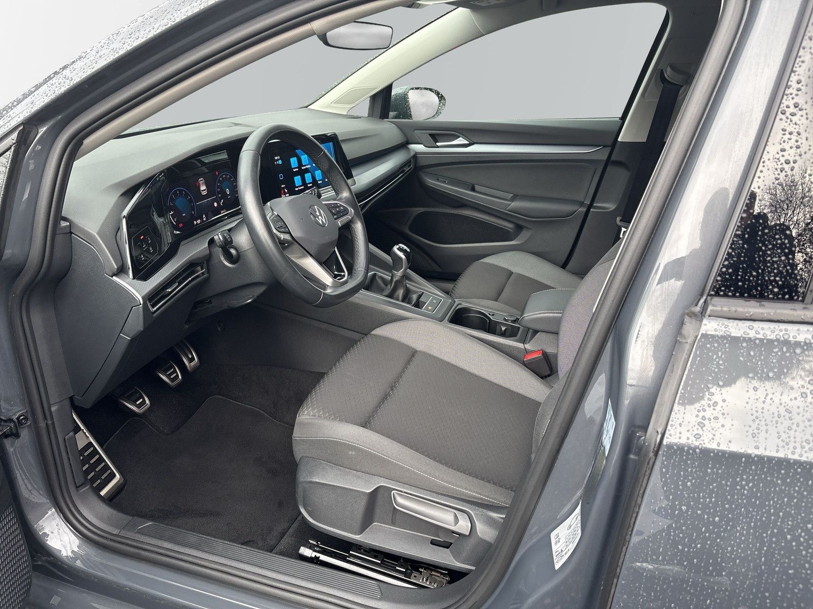 Volkswagen Golf VIII Active 1.5 TSI foto 3