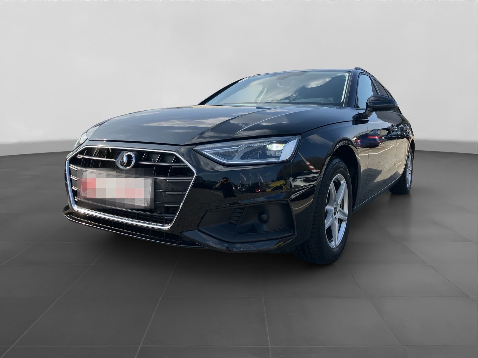 Audi A4 Avant 35 TFSI PANO AHK PDC NAVI+ foto 2