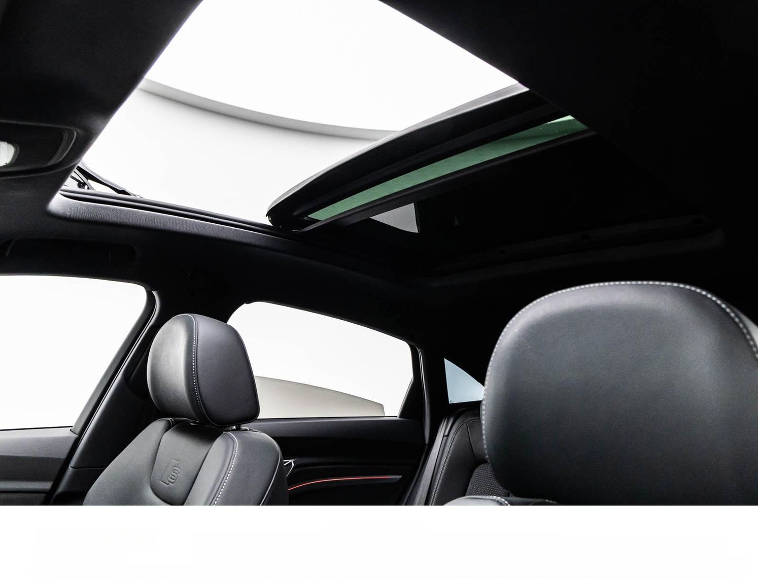 Audi E-TRON SPORTBACK S ALL-BLACK MATRIX/ACC/PANO/KAM foto 17